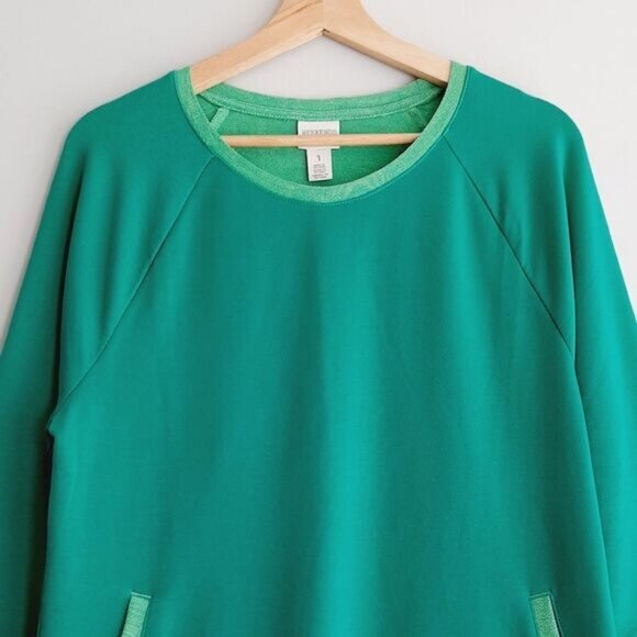 CHICO'S Weekends Color Twist Pocket Popover Soft Top Green Sz 1 | M - Picture 2 of 10